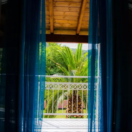 Aparthotel Corfustories 2*